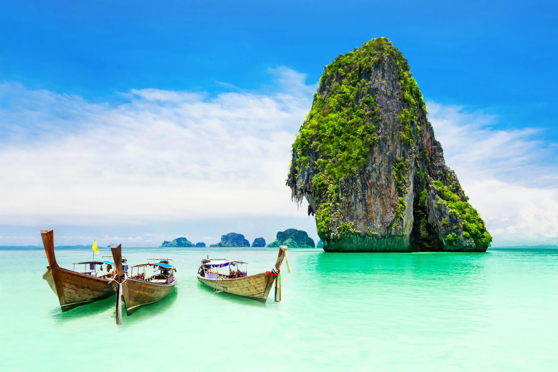 Drømmer du om en Thailandsrejse med azurblåt badevand? Så ring til specialisten Thailand Tours