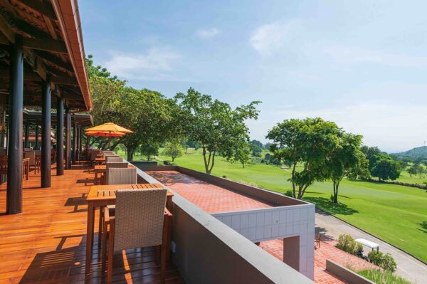 Overblik over Golfbane fra Banyan Golf Club Deck i Hua Hin