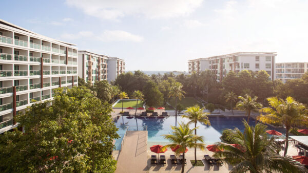 Overhead Amari Hua Hin lejlighedskompleks med swimmingpool i Thailand