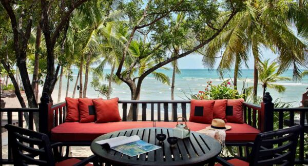 Oceanside spisebord og stole på Anantara Hua Hin Resort