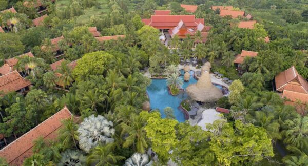 Luft Anantara Hua Hin Resort & Spa omgivet af træer i Thailand