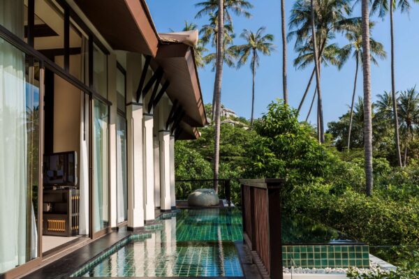 Koh Samui paradis resort med fuld-service spa, private villaer beliggende i de tropiske bakker i Banyan Tree Samui. Luksuriøs ejendom ved