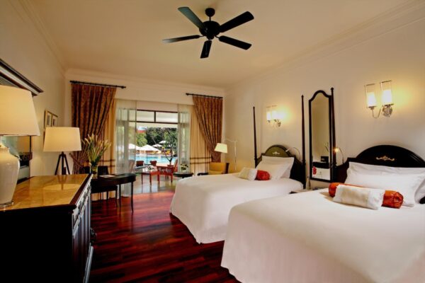 Centara Grand Beach Resort Hua Hin dobbeltværelse med loft ventilator