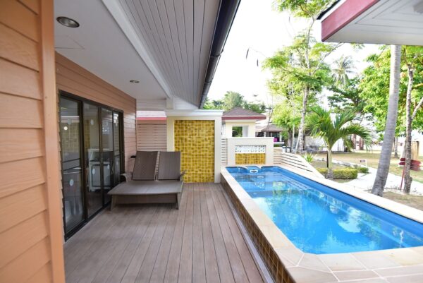 Koh Hai Fantasy Resort swimmingpool ved hus
