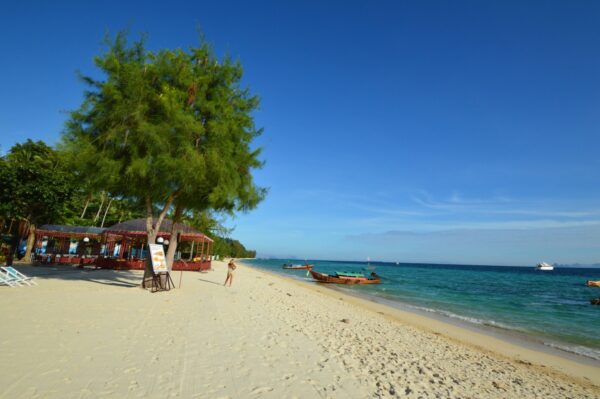 Fantasy Resort på Koh Hai - billed perfekt strand med hvidt sand