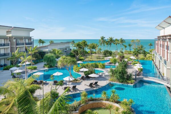 Luft Sands Khao Lak resort med swimmingpool