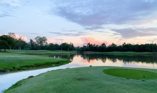 Laem Chabang International Country Club Golfbane Lake Sunset