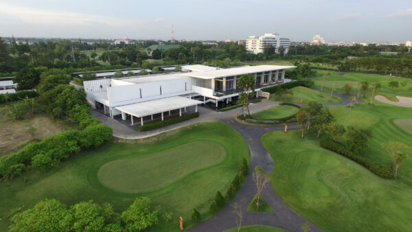 Overhead Bangkok golfbane