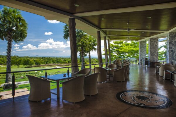 Balkon med udsigt over golfbanen på Siam Country Club Plantation i Pattaya