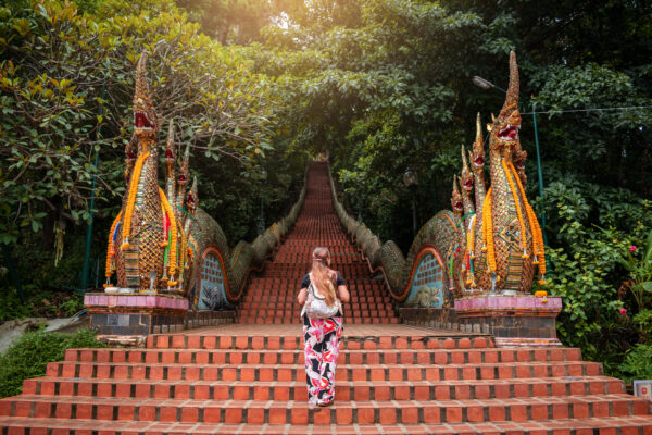 Prøv tapperne ved Doi Suthep i Chiang Mai. Tag på drømmeferie med din rejsespecialist Thailand Tours