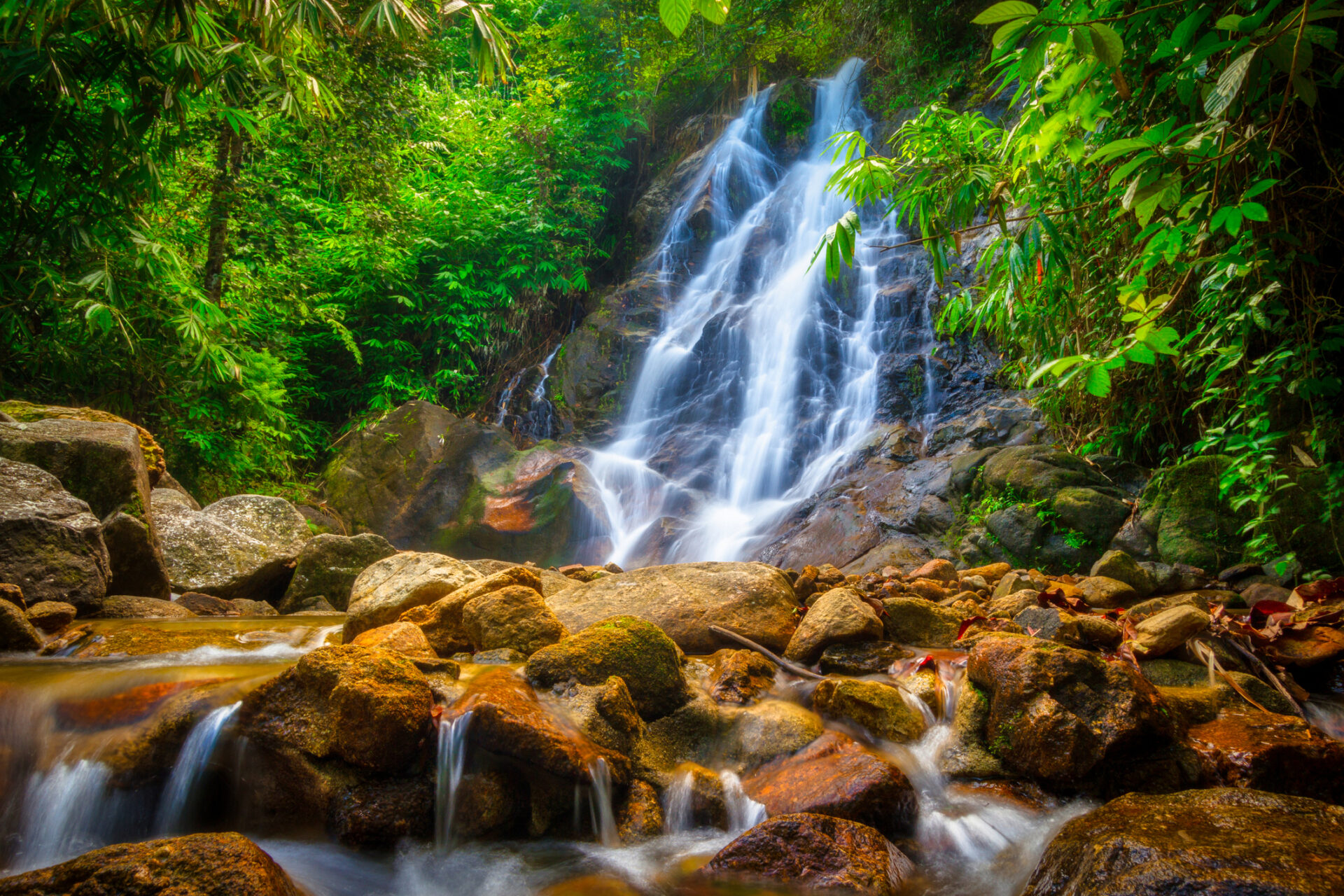 Sai Rung vandfaldet ved Khao Lak